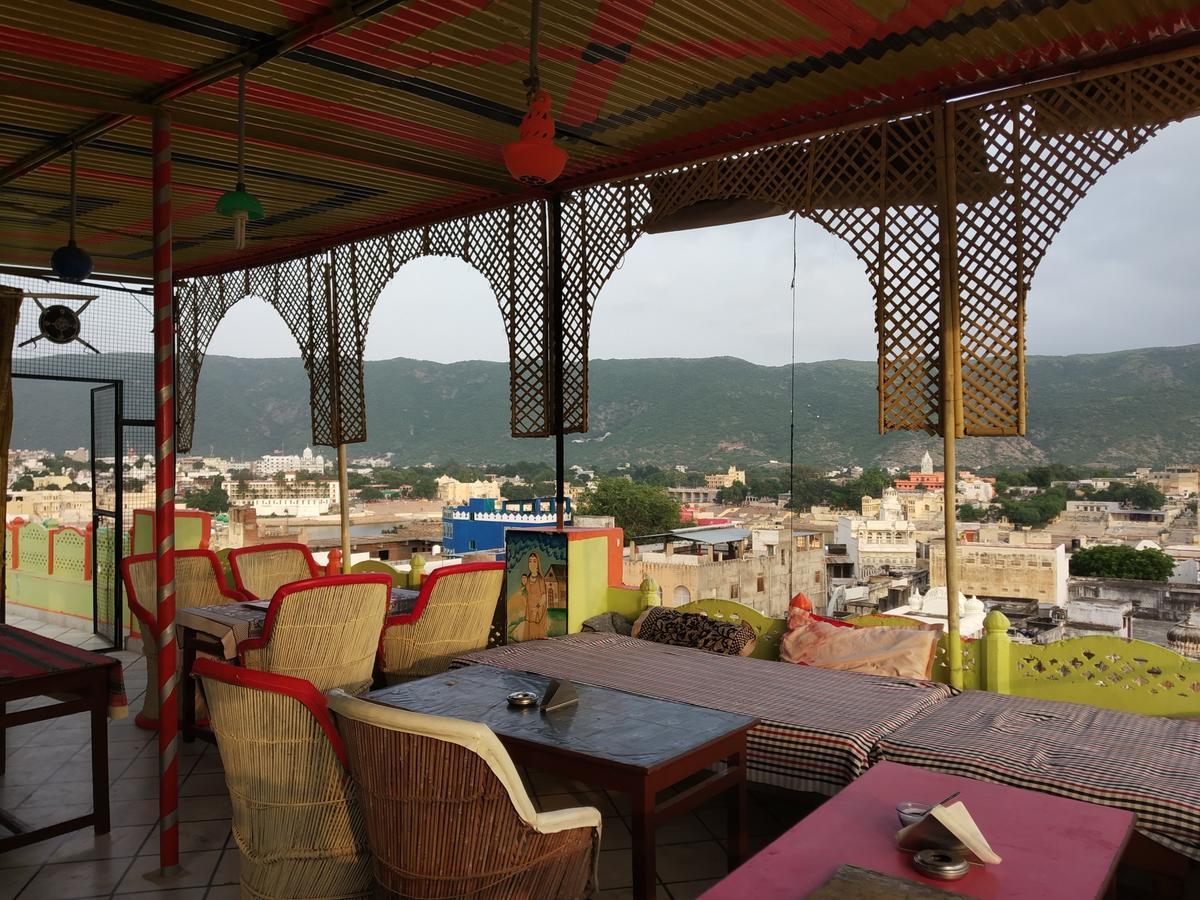 Hotel Paramount Palace Pushkar Exterior photo